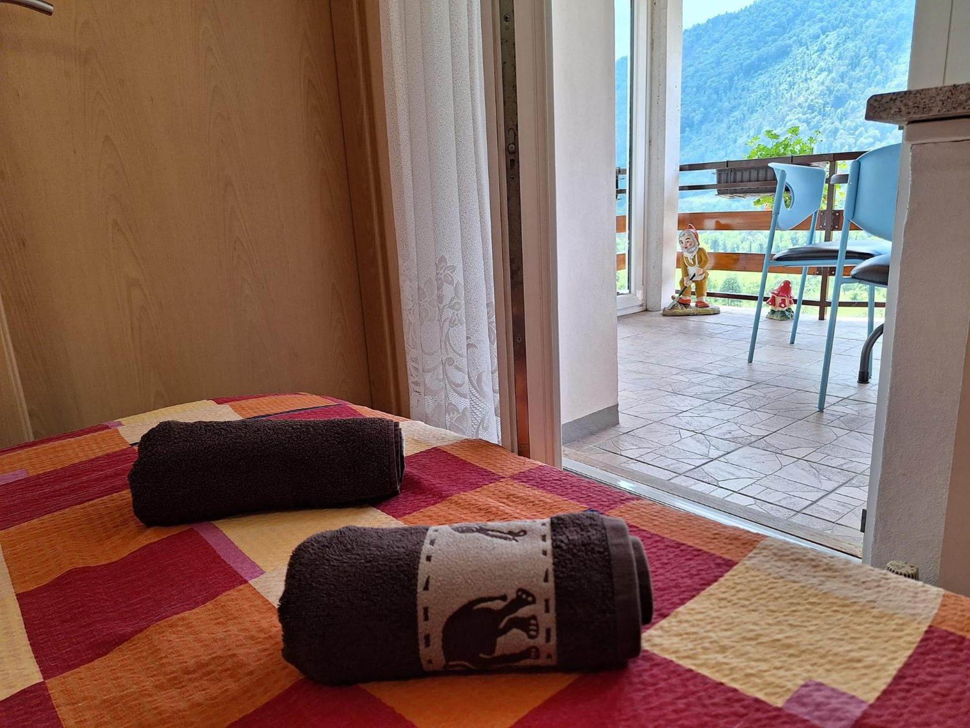 Holiday House Near The Soca River โทลมิน ภายนอก รูปภาพ