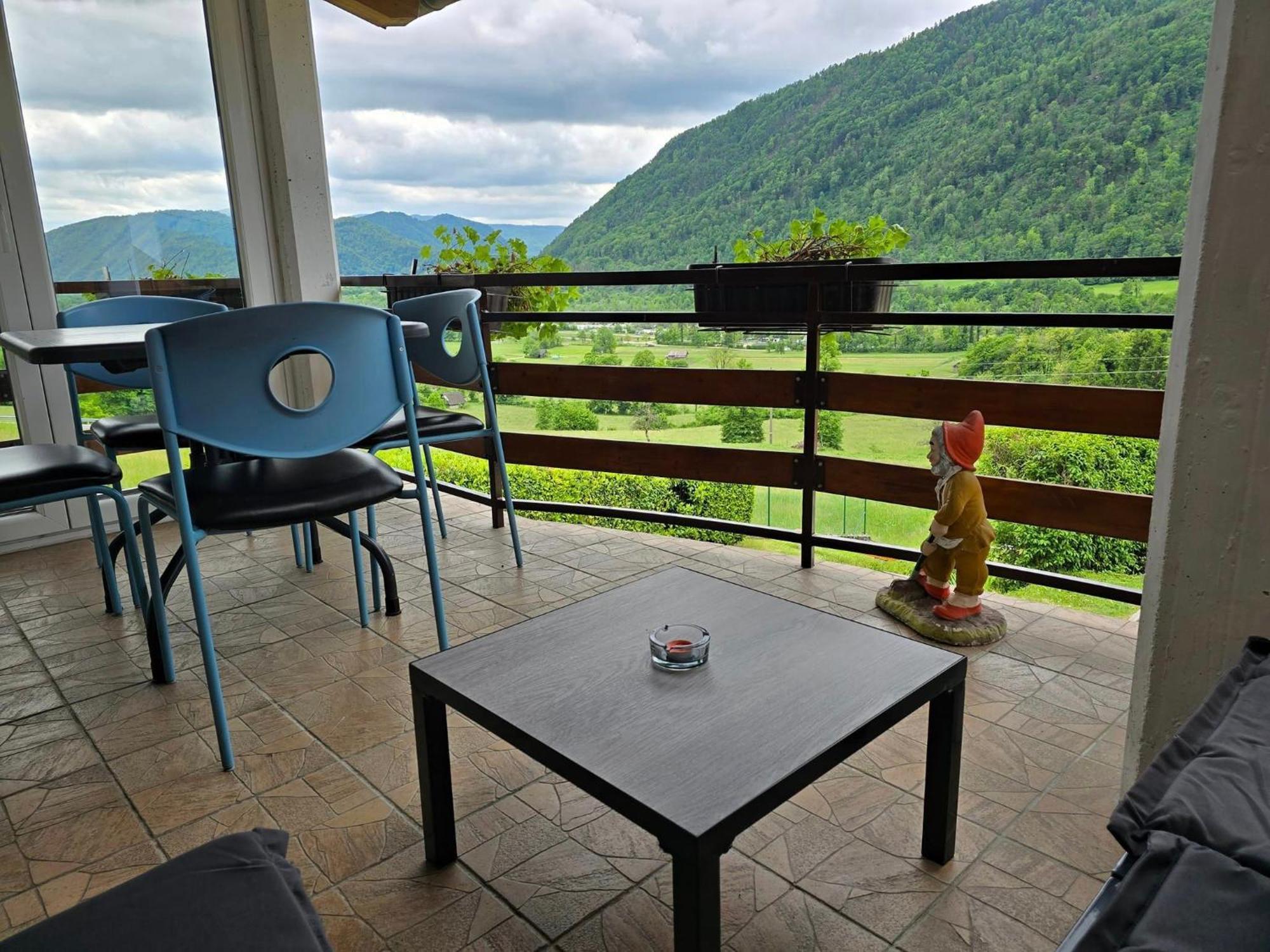 Holiday House Near The Soca River โทลมิน ภายนอก รูปภาพ